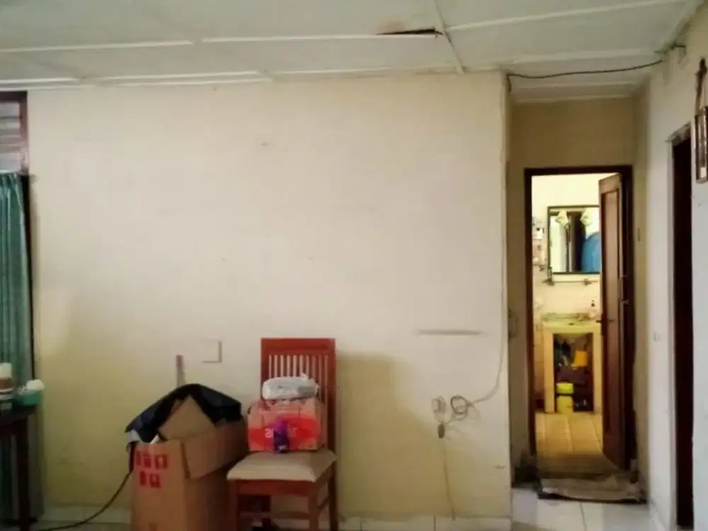 JUAL MURAH Rumah siap huni strategis cocok untuk kos di Gg Tengku Ciateul, Bandung