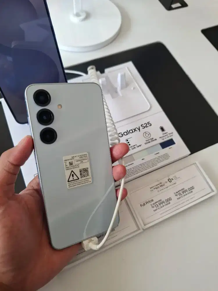 Samsung S25 Free buds core