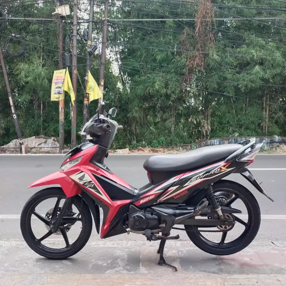 Honda Supra x double dist 2015 Orisinil lengkap Bagus