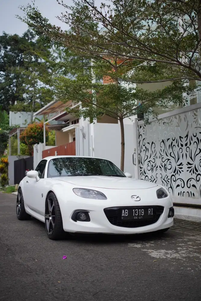 DIJUAL Mazda MX-5 (2013)