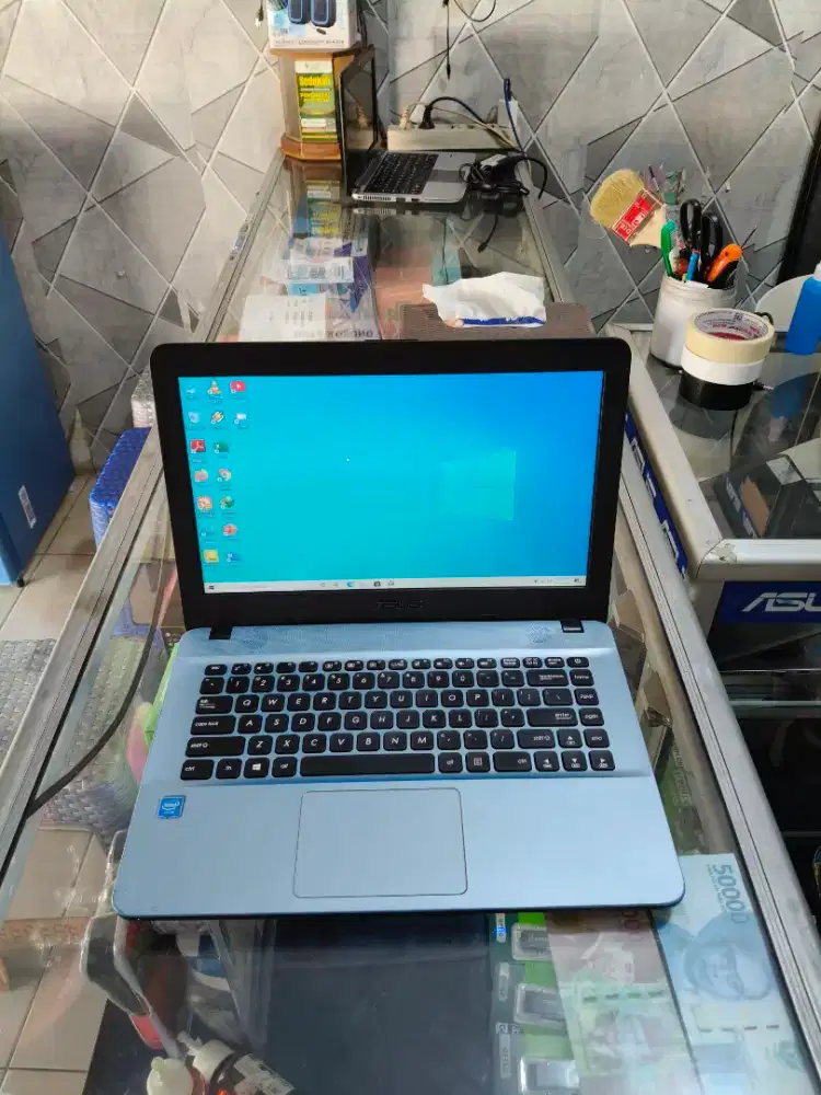Asus X441M, Celeron N4000, 4GB/500GB
