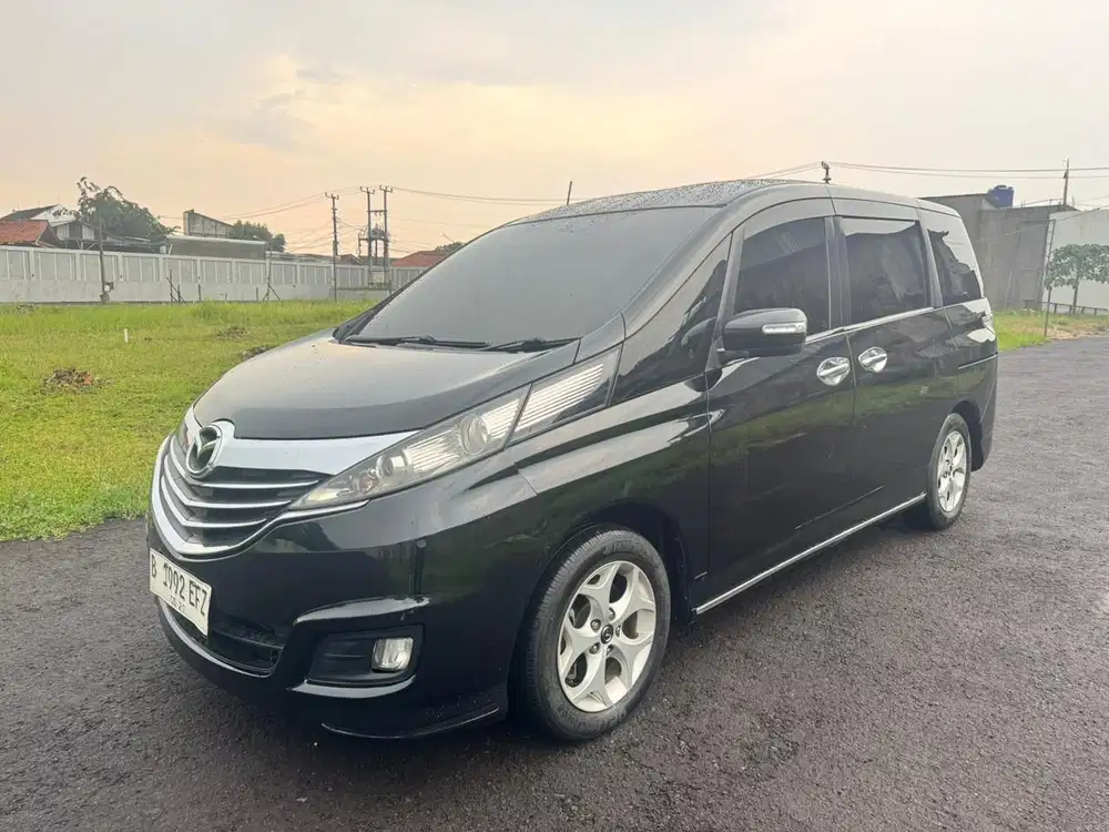 Mazda Biante Skyactive 2014 Bensin