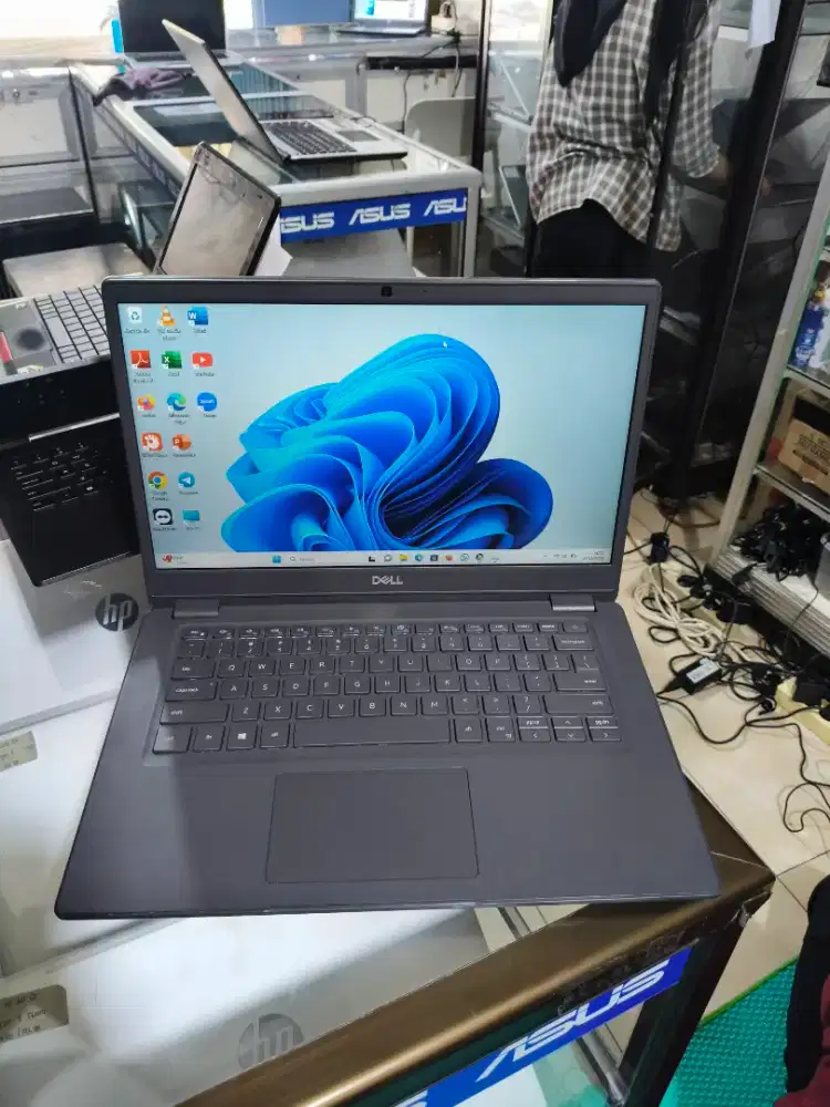 Dell 3410, core i3 gen 10, 8GB/256GB