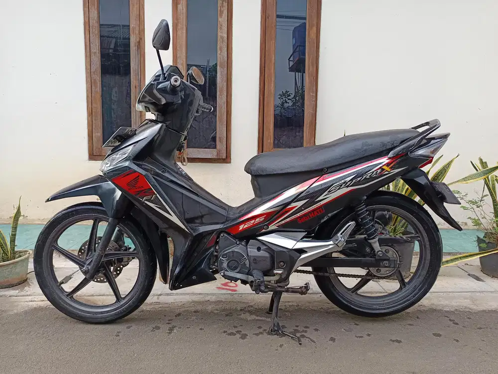 HONDA supra x 125 2014 lengkap bagus