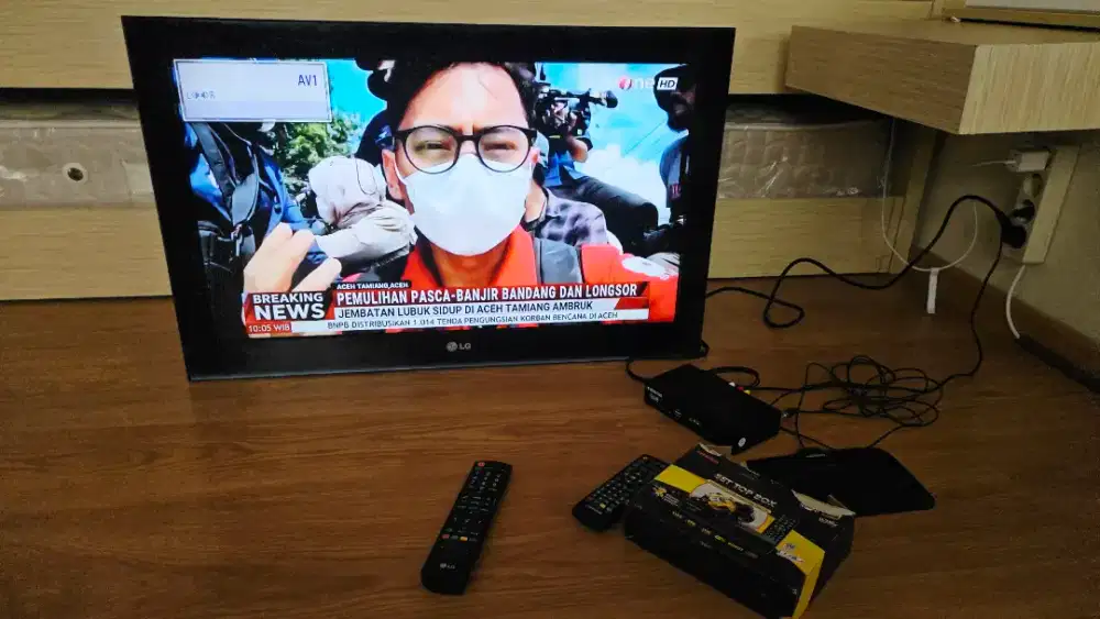 TV LCD merk LG 32 inch