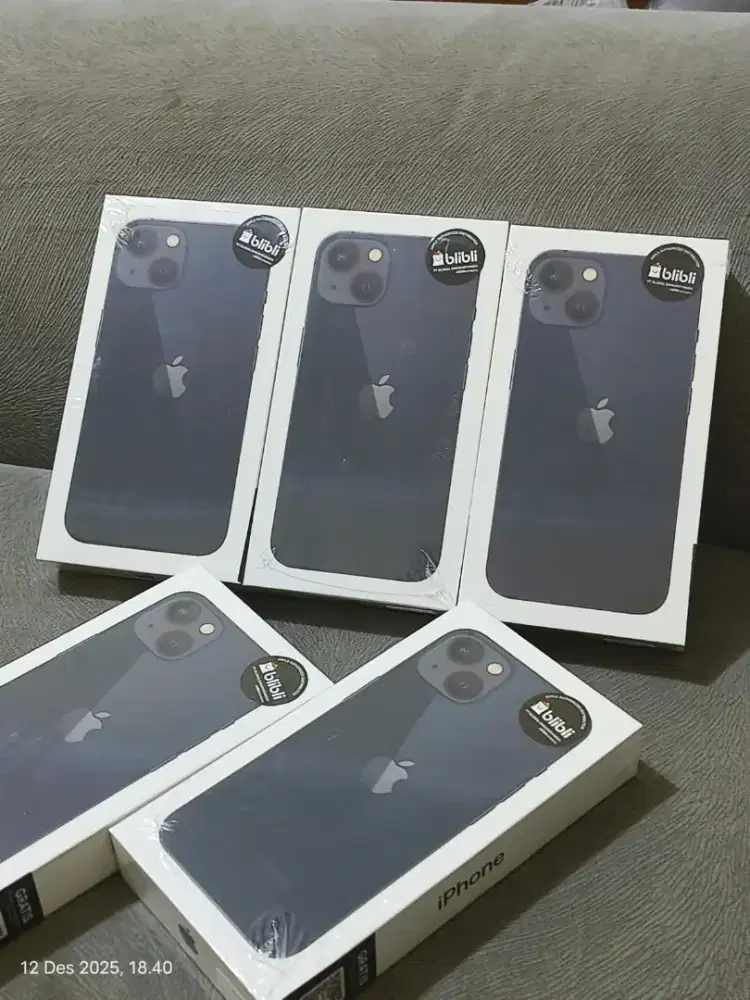 iPhone 13 new promo midnight