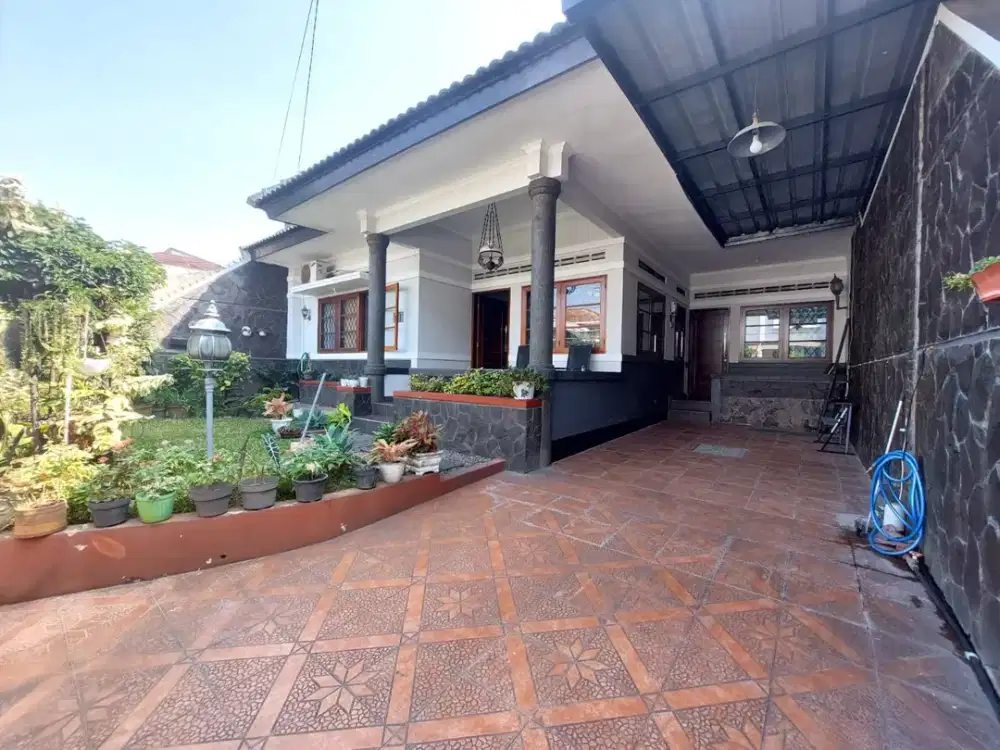 Dijual rumah jln Taman Siswa Malabar Lodaya Lengkong  Bandung