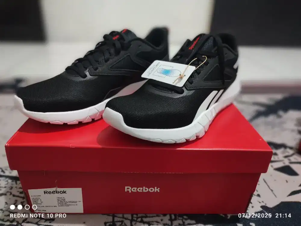 Sepatu Reebok ori nomor 42