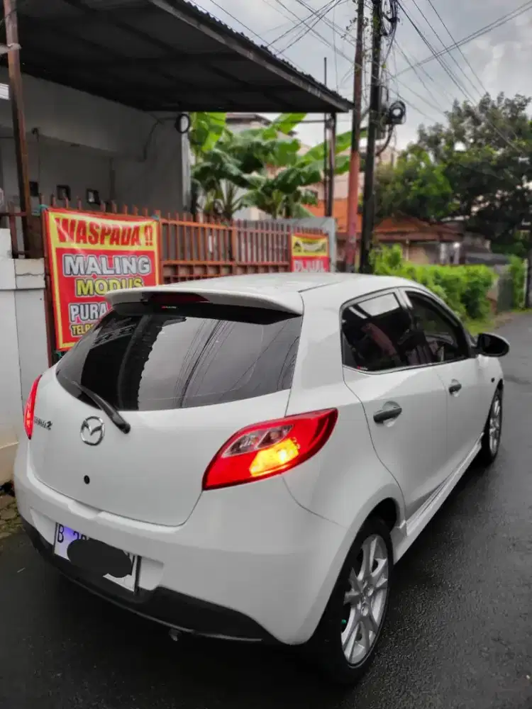 Mazda 2 R 2012 Automatic Pribadi Istimewa