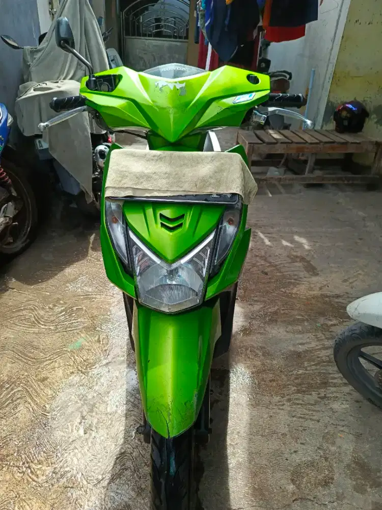 Di jual honda beat FI 2013