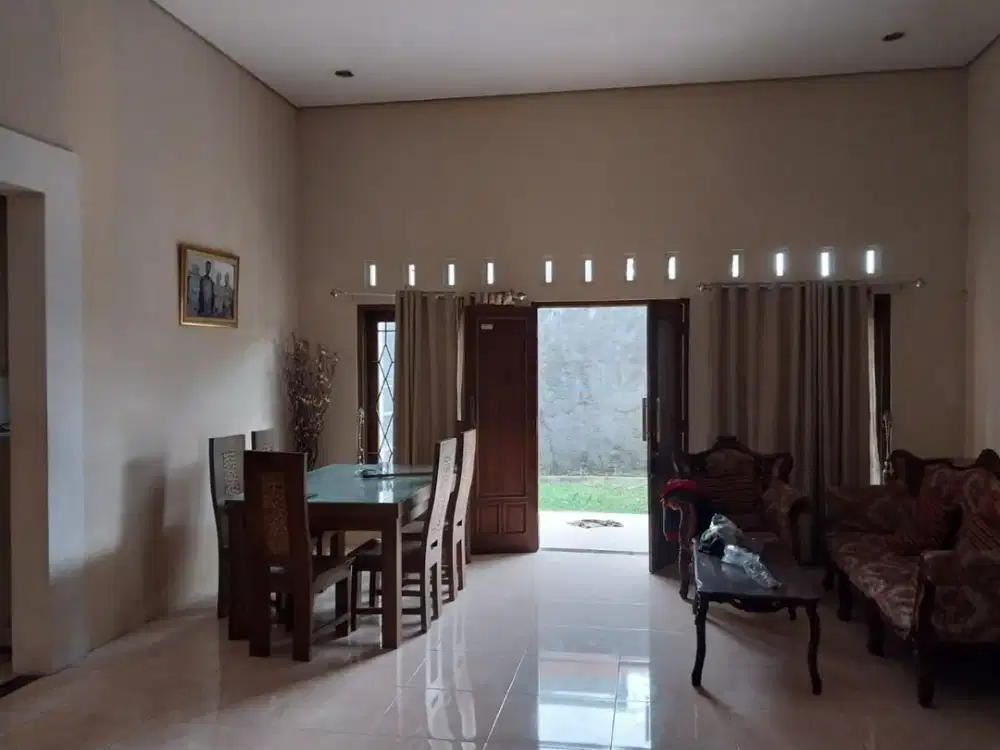 Hunian Minimalis Modern Akses Jalan Luas Area Sleman