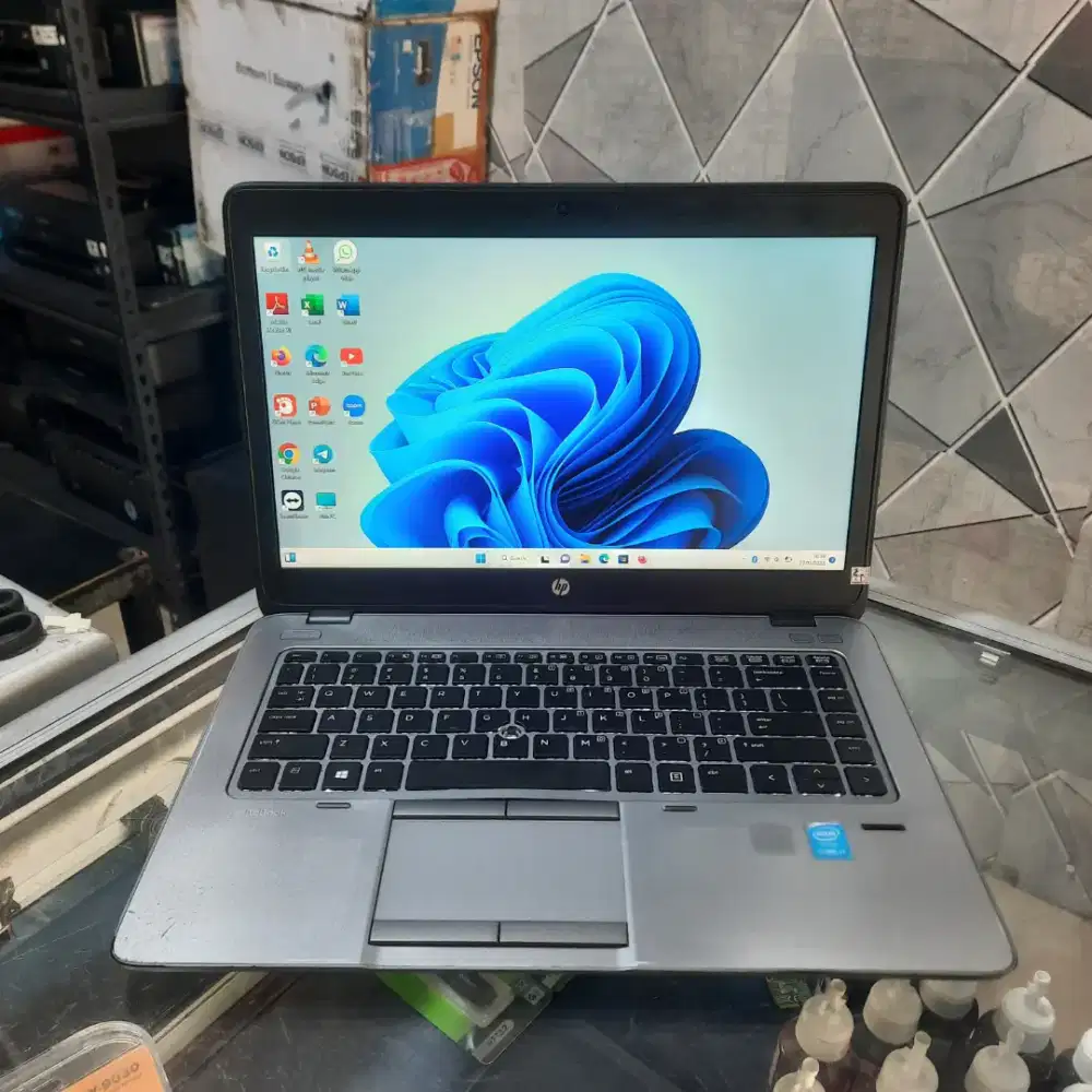 HP 840 G2, Core i7 Gen 5, RAM 8GB, SSD 128GB, Layar 14 inch