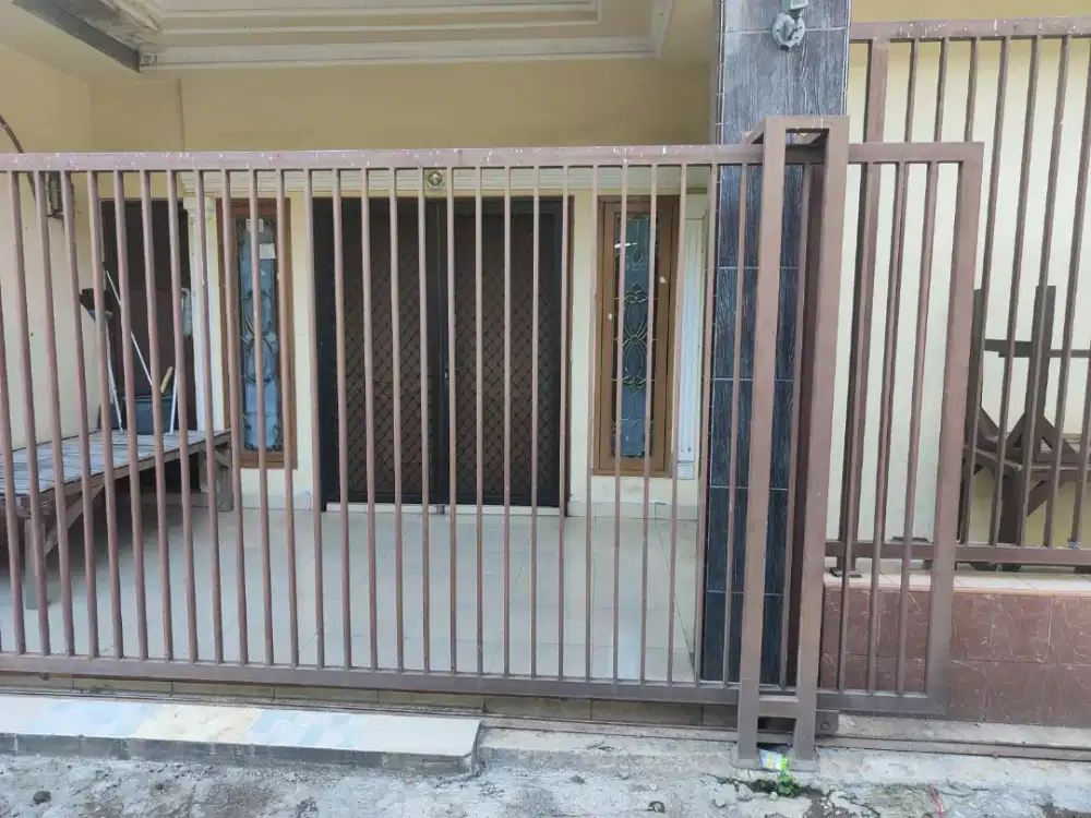 Di Jual Rumah 2 Lantai Lokasi Strategis Bekasi Utara Bebas Banjir