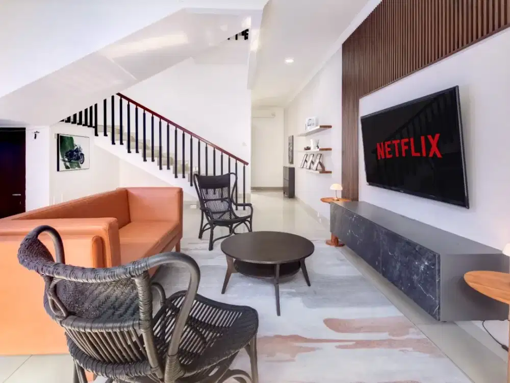 Dijual Rumah 3 Lantai Full Furnish Siap Huni Lokasi di Setra Duta Harmony Bandung