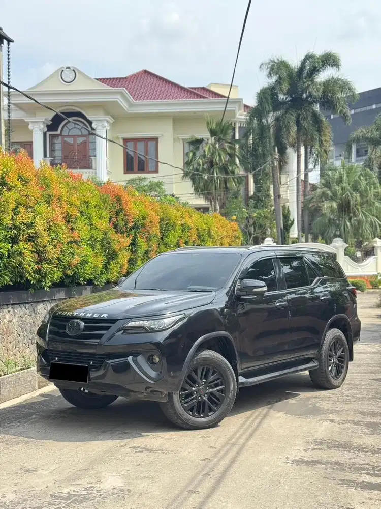 Fortuner VRZ A/T Diesel Tahun 2016