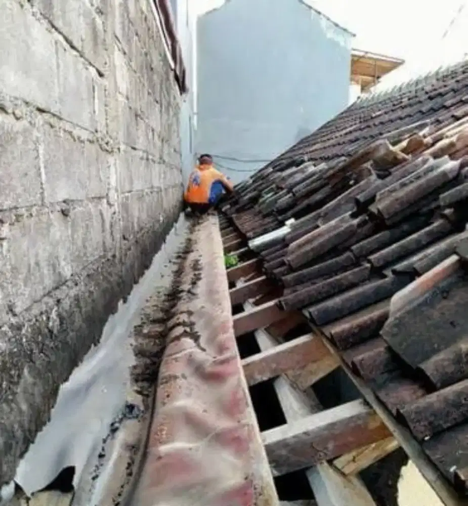 Jasa perbaikan Atap bocor,rembes dan talang air Terdekat