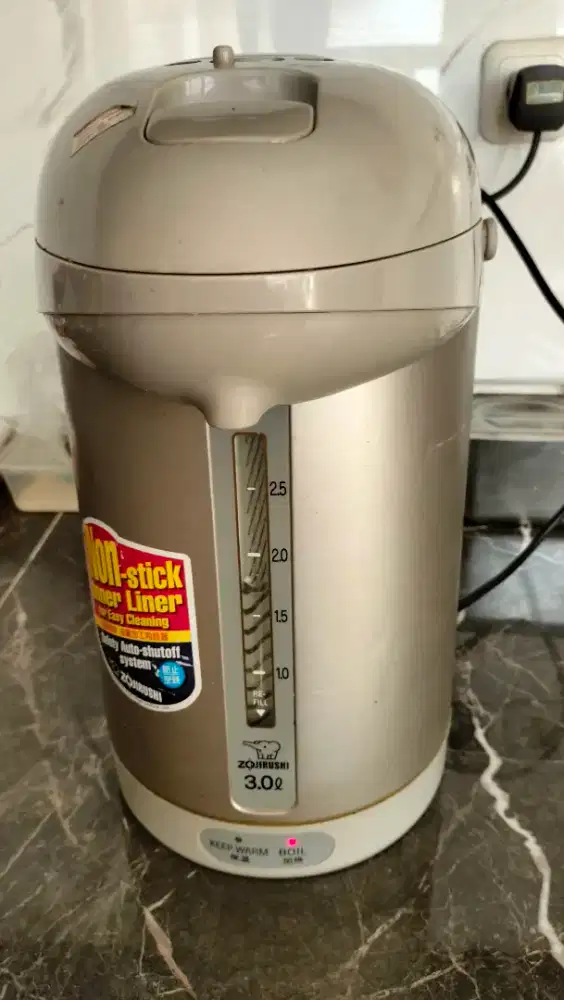 Termos Air Panas Listrik Merk Zojirushi 3L