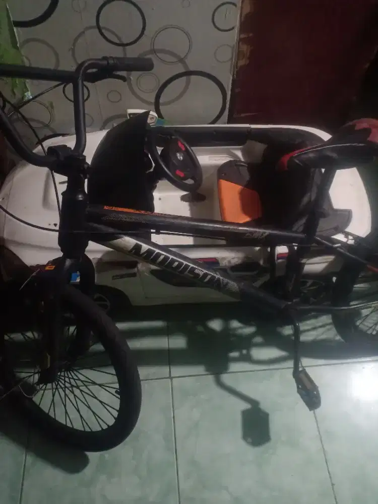 jual paketan sepeda bmx dan mobilan aki