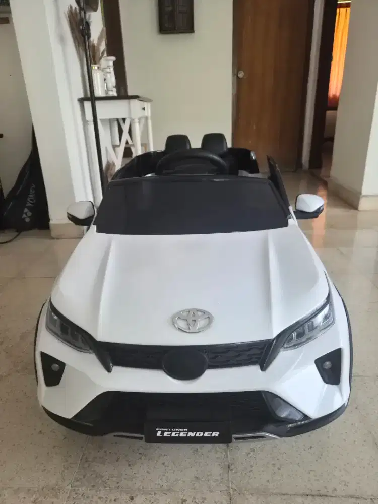 Preloved Mobil Aki Fortuner