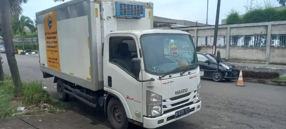 Dijual Isuzu NLR 71T L Box Pendingin 2019 Diesel