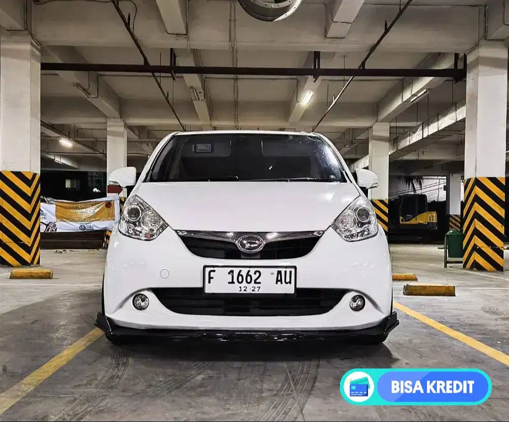 DAIHATSU SIRION RS M/T 2014