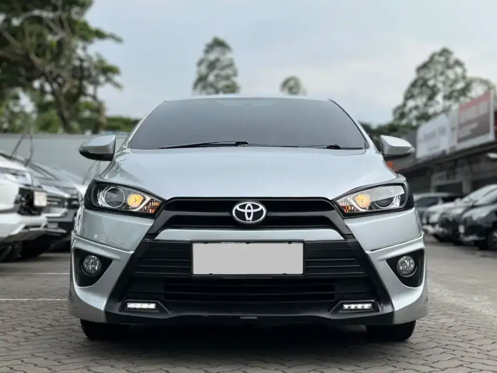 HARGA SPESIAL!! TOYOTA YARIS 1.5 S TRD MT MANUAL 2016 SILVER M