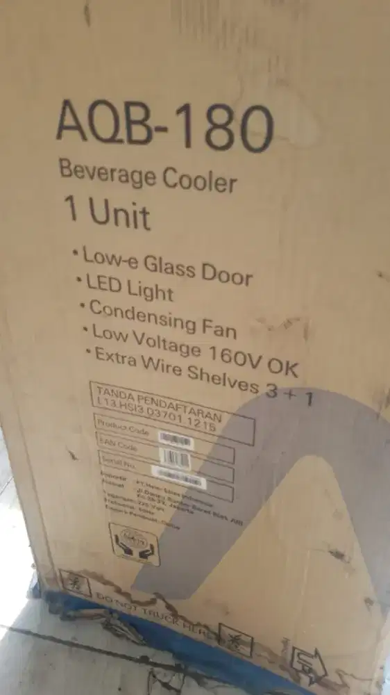 jua butuhl sokies pendingin 5 rak masih baru ada 2 yunit Merc AQUA