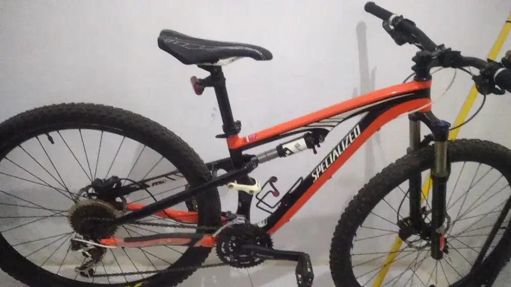 Jual sepeda sesuaii yangg di gambarr