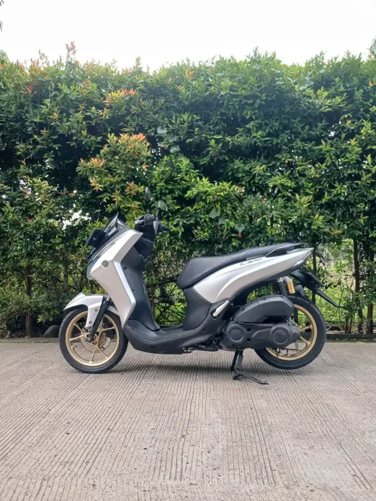 YAMAHA lexi S Tahun 2020 Muluss Pakai Terima Balik Nama