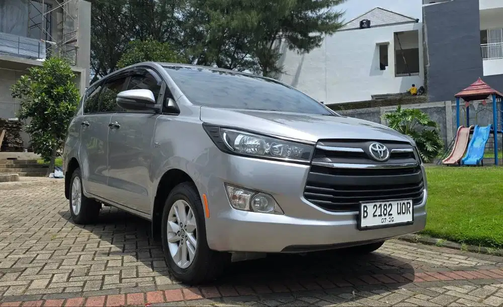 Toyota innova Reborn  type G bensin AT 2020