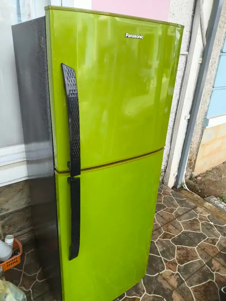 Kulkas Panasonic 2 Pintu