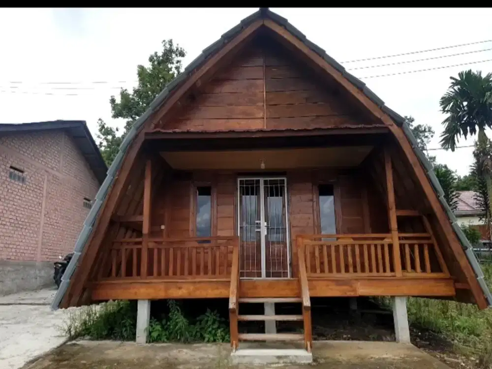 COTTAGE VIEW PANTAI DENGAN PANORAMA DANAU RANAU DAN GUNUNG SEMINUNG