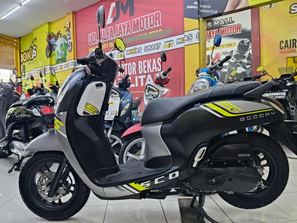 Honda Scoopy sporty tahun 2023