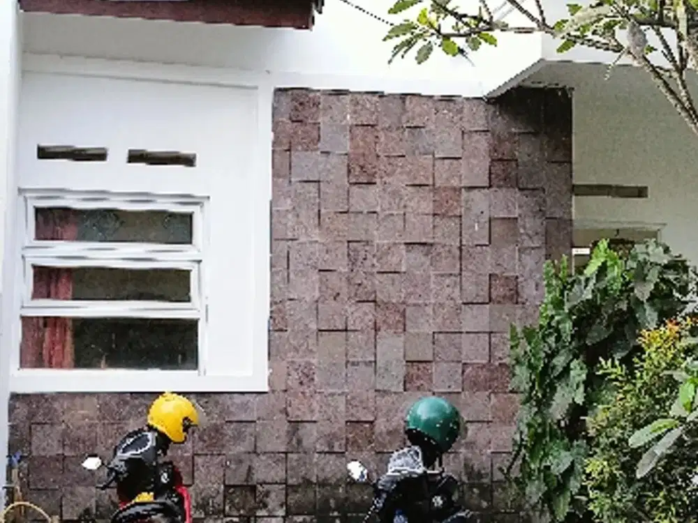 Dijual Rumah 2 Lantai di Sariwangi bandung Utara