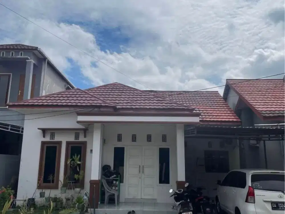 Rumah komplek taekwondo permai jalur 9. Banjarmasin