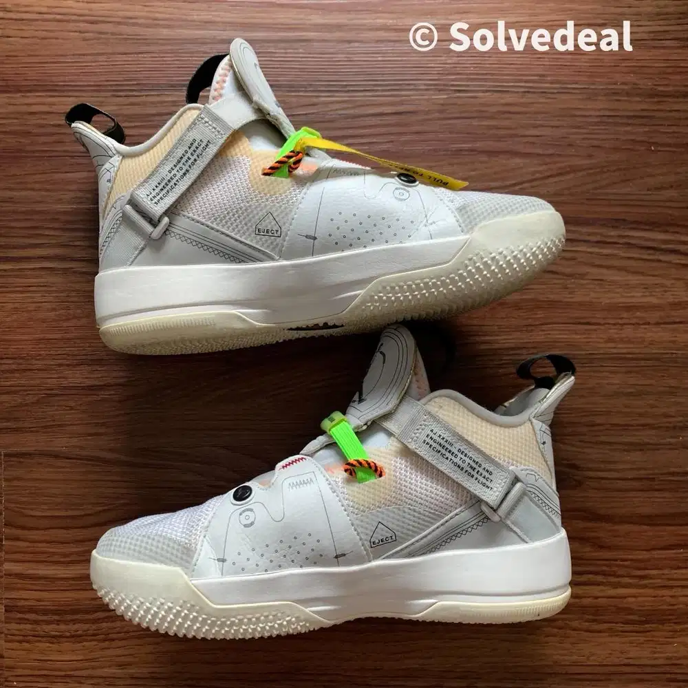 Sepatu Air Jordan XXXIII Vast Grey - Original
