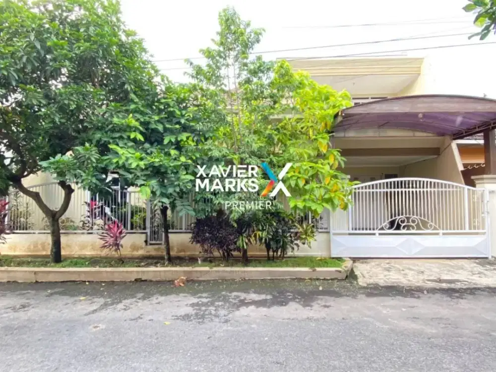 Rumah Klasik Terawat Spacious di Candi Candi Lowokwaru Malang