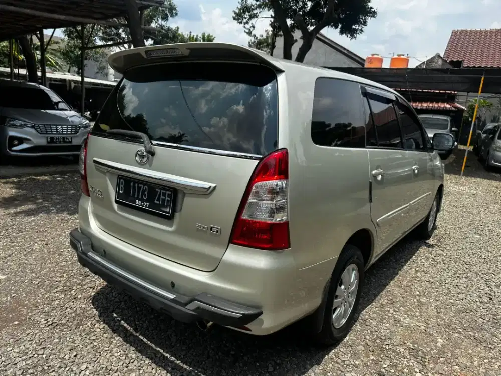 TOYOTA KIJANG INNOVA G AT 2012