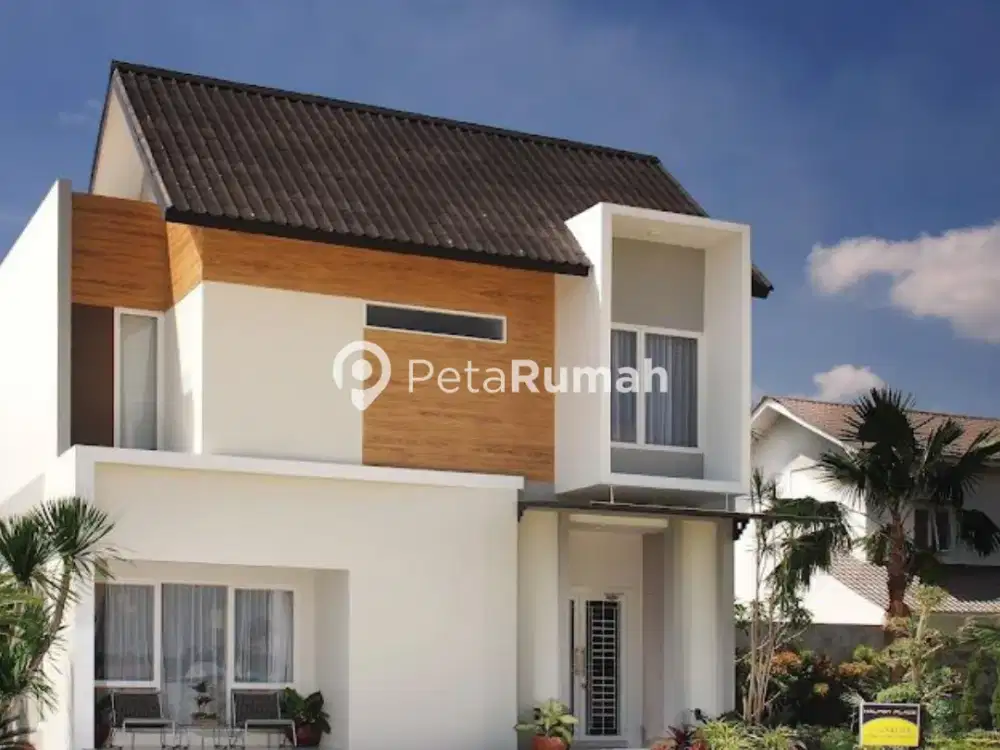DIJUAL RUMAH JALAN PANGLIMA DENAI KOMPLEK HALTON PLACE
