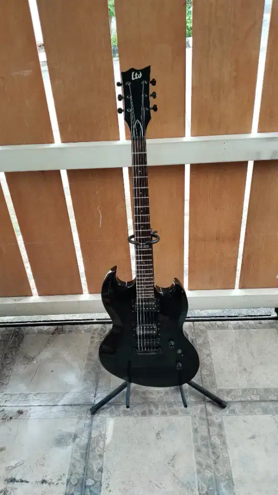 DIJUAL GITAR LISTRIK LTD