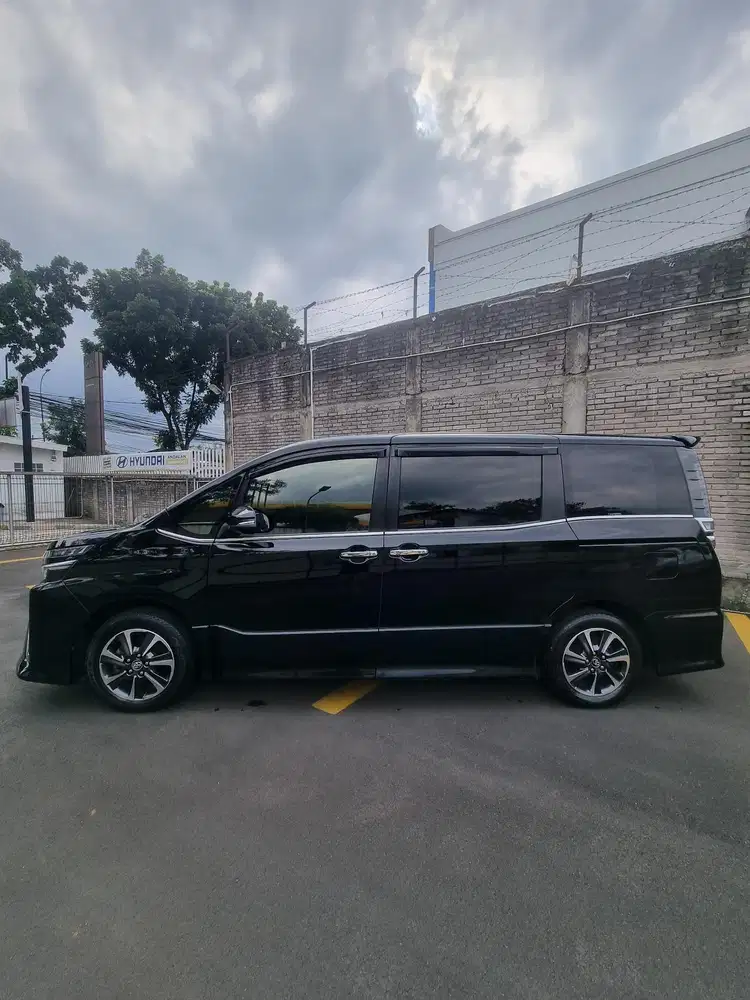 Toyota Voxy 2018 Bensin
