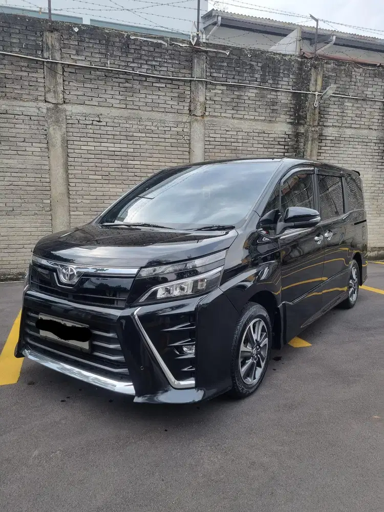Toyota Voxy 2018 Bensin