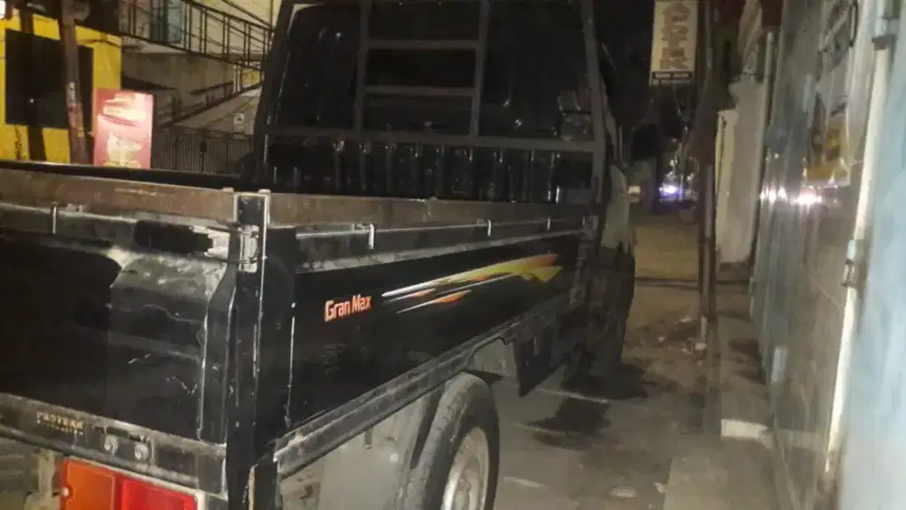 driver mobil angkutan online dan offline