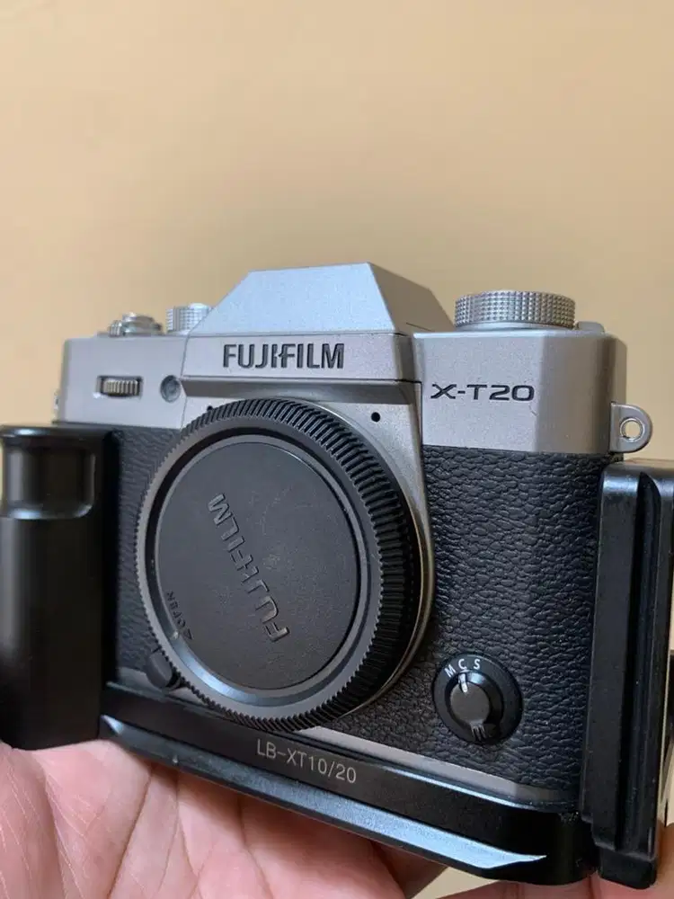 Fujifilm xt20 body only
