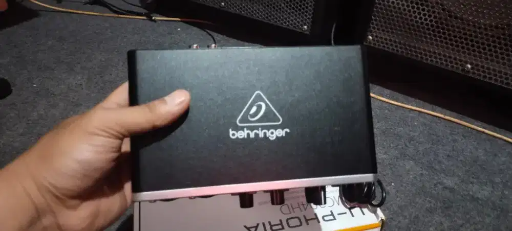 Soundcard behringer umc204hd