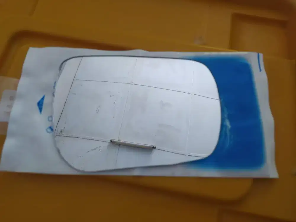 Kaca spion aj sebelah kanan Mobil Ford escape 2300cc