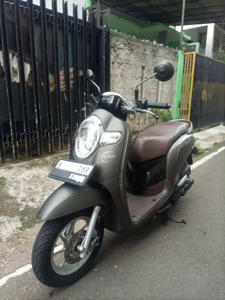 Honda Scoopy donat 2018