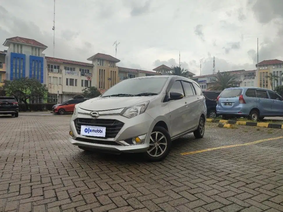 TDP 4,JT Daihatsu Sigra 1.2 R Bensin-MT Silver 2016