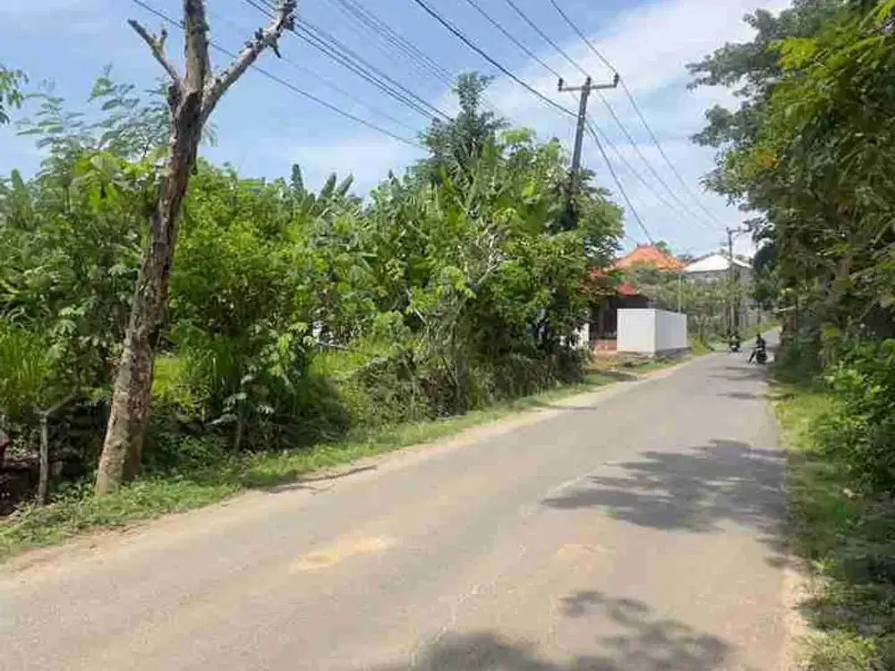 Dijual Tanah Strategis 200m2 di Jl Utama Melangkaje Kuta Selatan