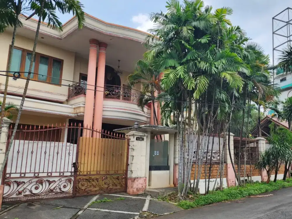 FOR SALE — Rumah Mewah Permata Hijau Dekat Senayan